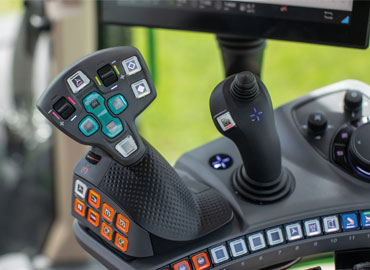 Bild zeigt 2 den RAFI Joystick für Fendt Traktoren